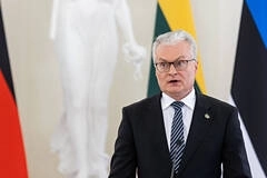 Президент Литвы выступил против компромисса с Россией по транзиту в Калининград.
