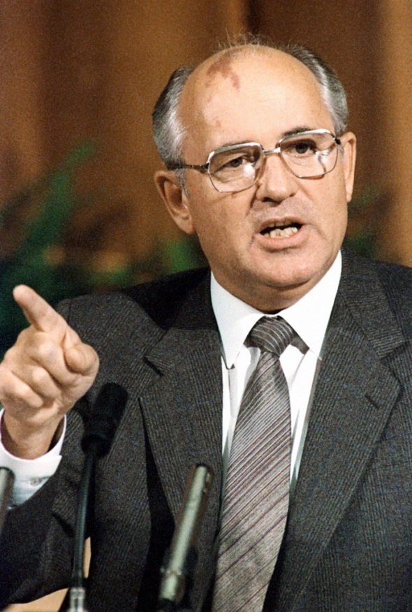 Земля пухом последний генеральный секретарь ЦК КПСС и единственный президент СССР Михаил Горбачев,но он старался