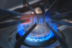Газовые хранилища в Европе сокращаются - почему падает цена на газ - контракт "Газпрома" с Китаем