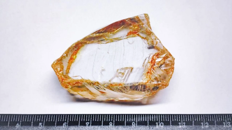 Алроса добыла самый крупный за 10 лет алмаз ювелирного качества
