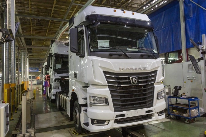Российский рынок грузовиков идёт на исторический рекорд