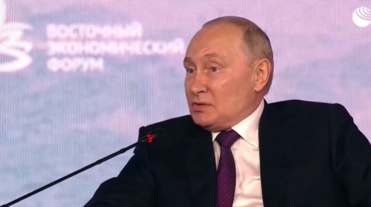 Чубайс меняет личину, а Путин не может этого понять: чем ещё запомнилось выступление президента России на Восточном экономическом форуме