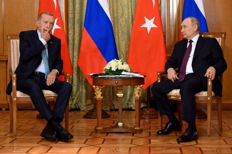 Турецкий порт прекращает импорт российской нефти на фоне санкционного давления
