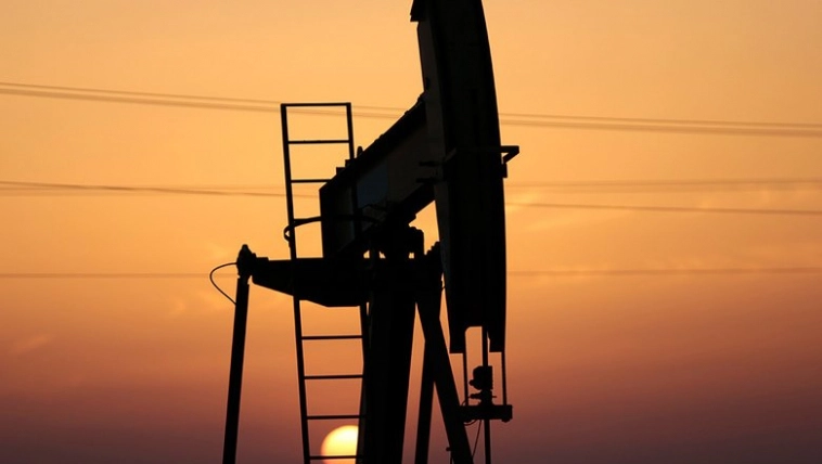 Трейдеры отказываются от «бычьих» ставок на нефть