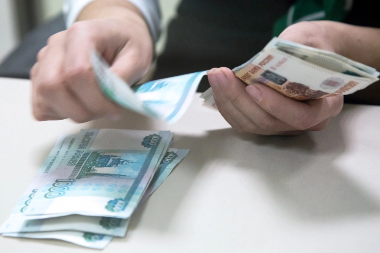 С нового года вырастут МРОТ, пенсии и социальные выплаты....