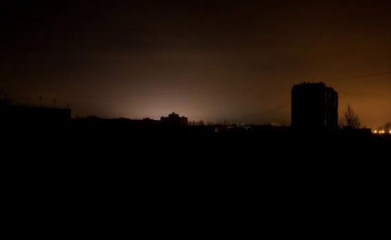 Украина во тьме. В городах нет света по шесть часов.