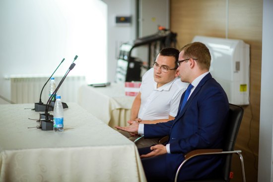 В Уфе "Финам" провел семинар по иностранным ценным бумагам с биржей Спб и Анатолием Радченко