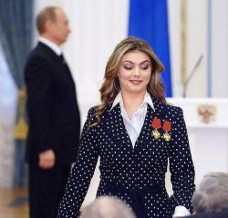 Западные СМИ: Кабаева родила второго ребенка от Путина
