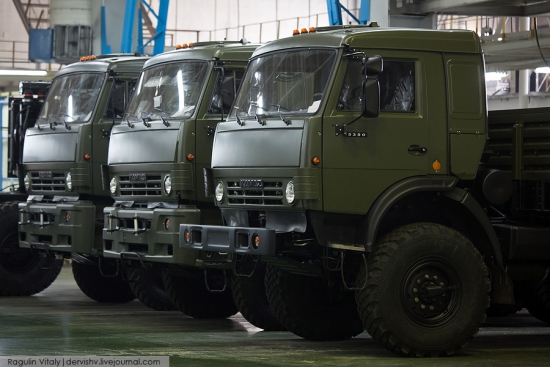В Киеве заметили военные грузовики с российскими номерами