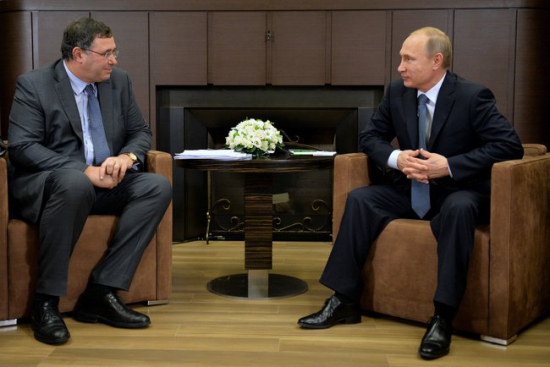 В. Путин встретился с новым гендиректором ТОТАЛЬ.
