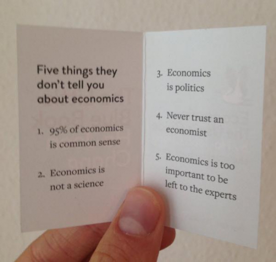 Самая короткая книжка по экономике — буквально открытка...