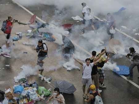 Майдан по-китайски: Протестуют в Гонконге — а прощупывают Пекин