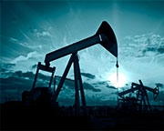Нефть продолжает дешеветь, стоимость Brent опустилась до $62,8 за баррель на прогнозе МЭА