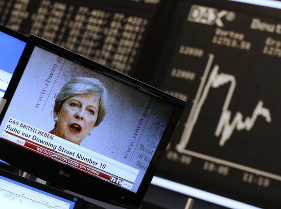 Обзор рынка: В центре внимания выборы в Великобритании и снижение фунта