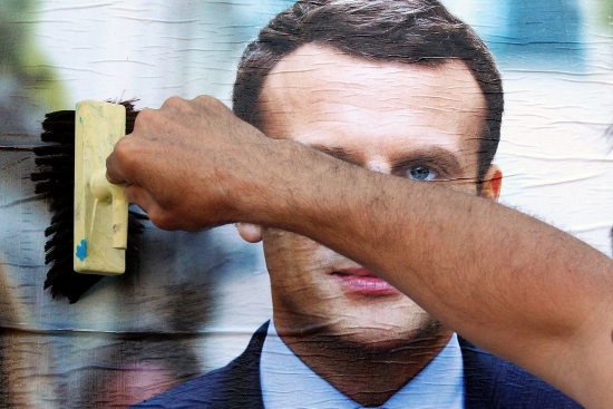 Марин Ле Пен предрекают поражение во втором туре выборов во Франции