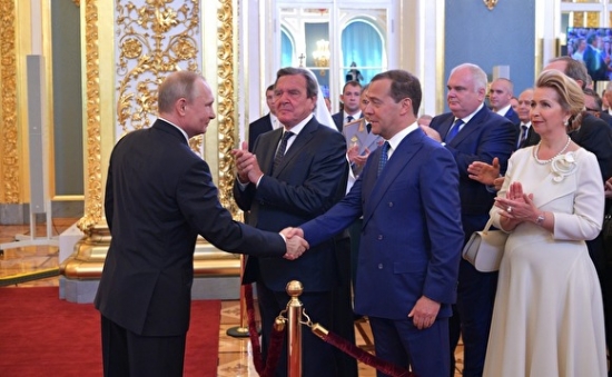 Поехали, Медведев внес на рассмотрение первые кандидатуры