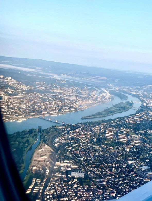 Азия. Понедельник.