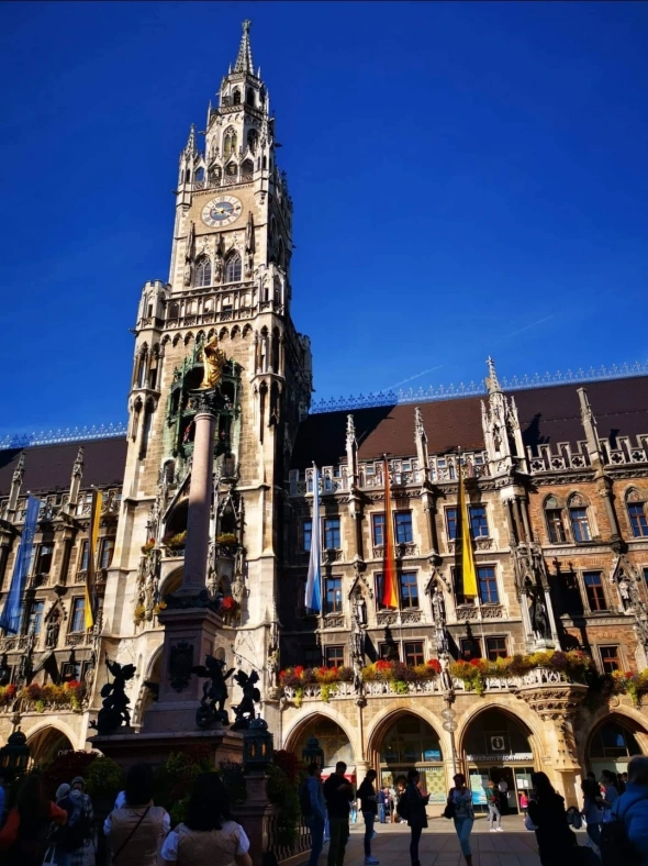 Азия. Вторник.