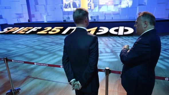 Путин перенёс выступление на ПМЭФ на час из-за кибератаки на базу аккредитации форума