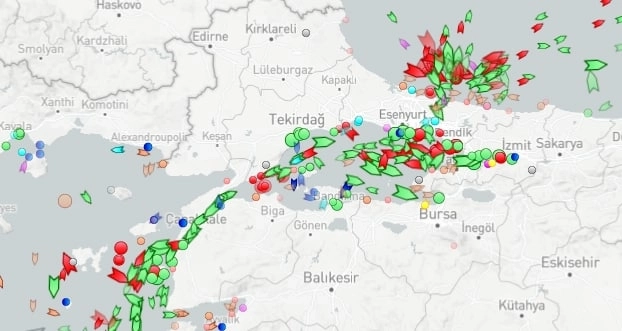 FT: в Турции после введения лимита цен на российскую нефть возникла пробка из танкеров