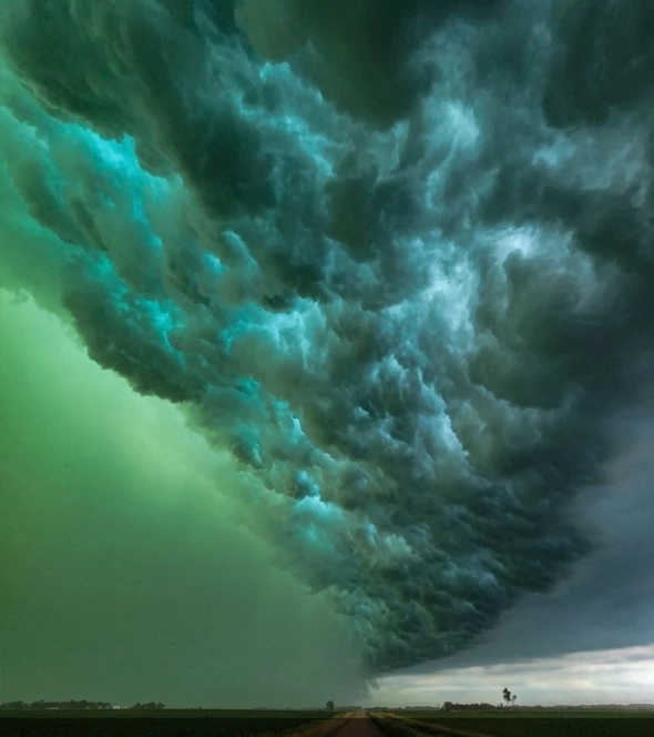 Азия. Понедельник.