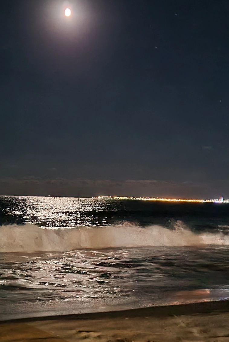 Азия. Четверг.