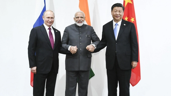Видимо заработали “черные схемы” РФ, Китая и Индии