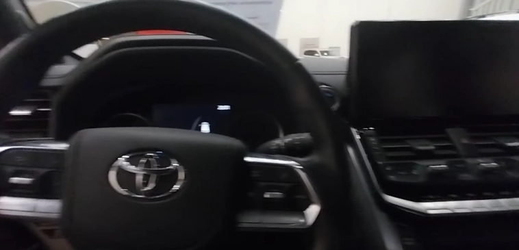 17 800 000 руб. за машину или взять на всё баксы и ждать?