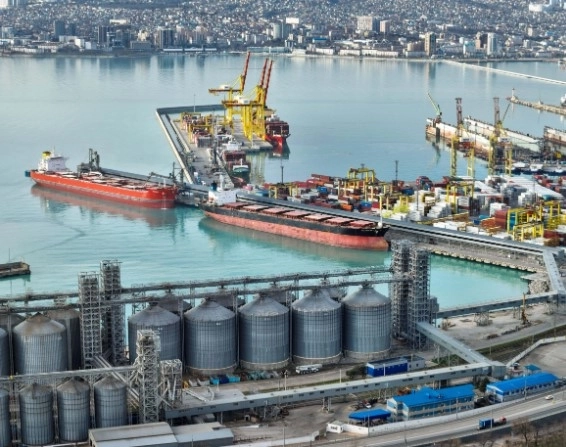 ГК "Дело" готова купить дополнительный пакет акций Global Ports у владельцев GDR