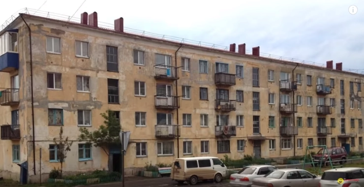 Почему в России поганое жилье дорого стоит? Почему в России поганое жилье дорого стоит?