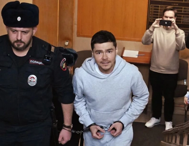 Аяза Шабутдинова задержали за недостаточно успешный успех, а СПБ Биржа накрылась санкциями