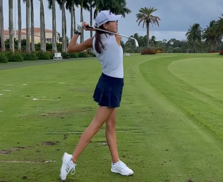 Как я зарегистрировался на мамбе.ру, втащил штукарь за сервис и набрал кучу лайков от...