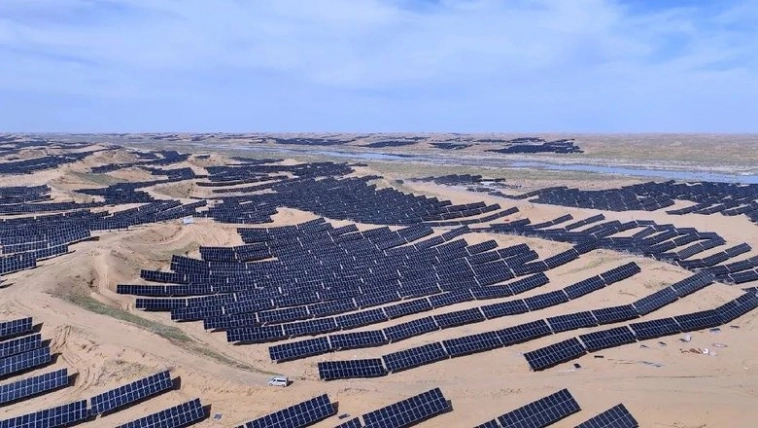 Запущена крупнейшая в мире солнечная электростанция