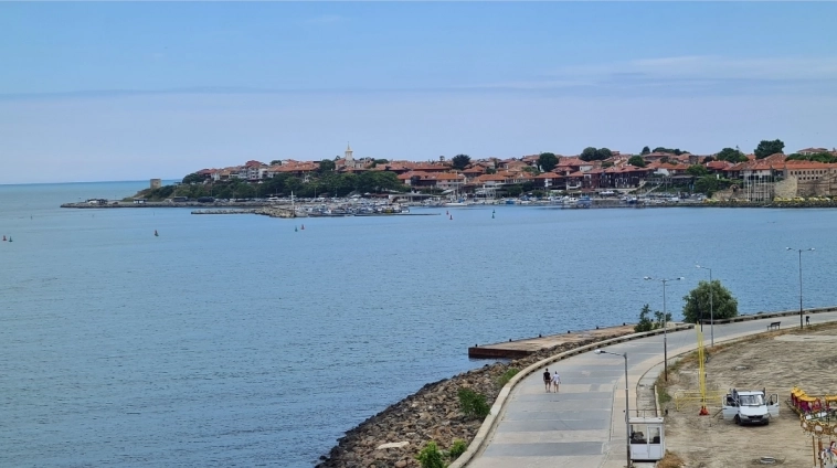 Азия. Вторник.