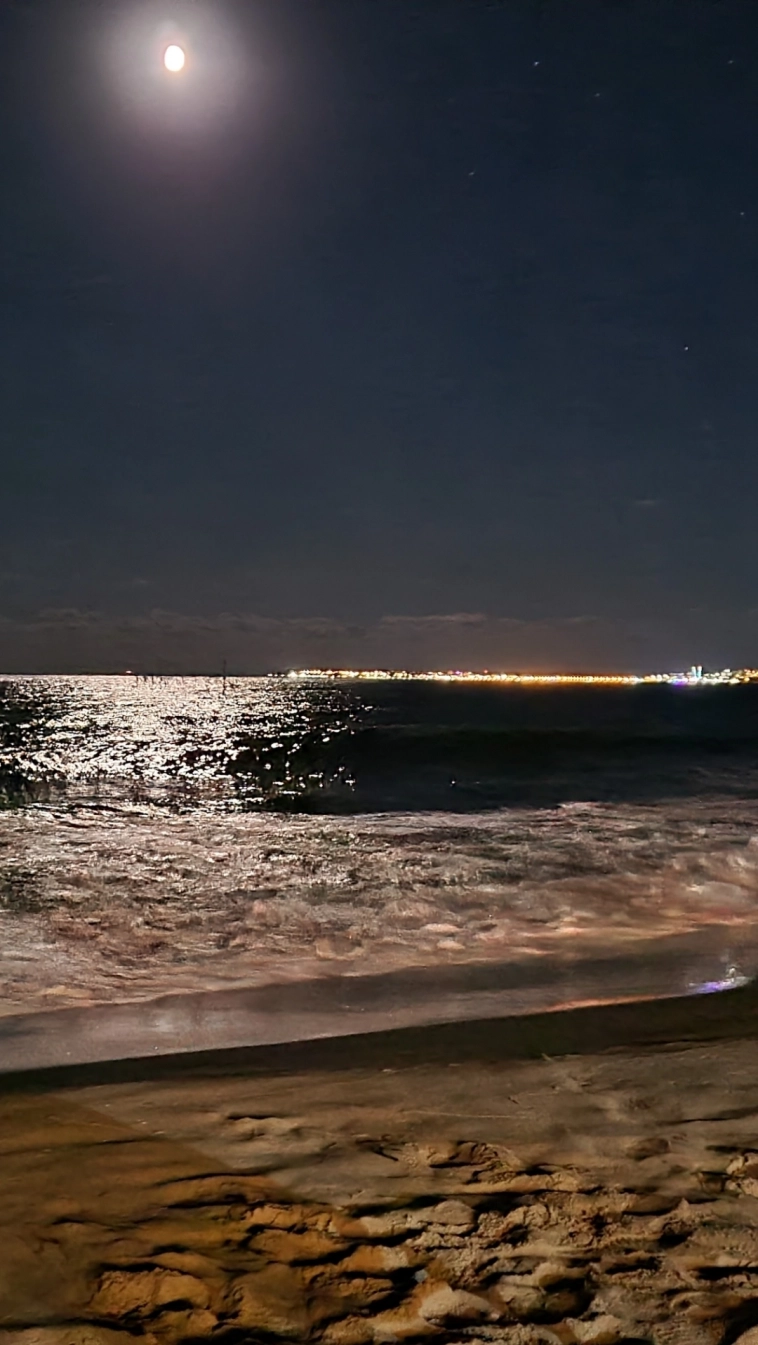 Азия. Пятница.