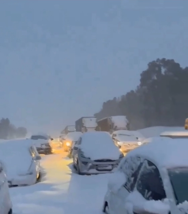 Азия. Понедельник.