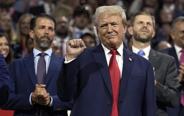 Трамп готов отменить санкции против России: мирный план уже в разработке? Трамп готов отменить санкции против России: мирный план уже в разработке?