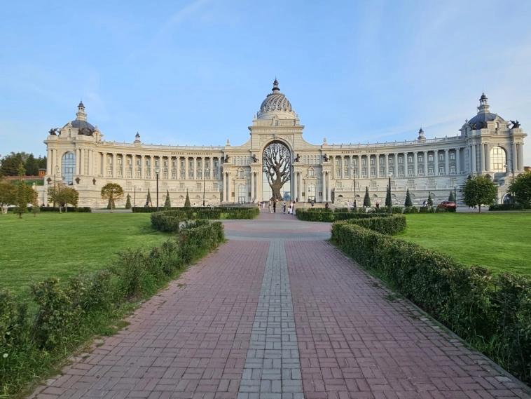 Побывал в Казани накануне саммита БРИКС: честный обзор города Побывал в Казани накануне саммита БРИКС: честный обзор города