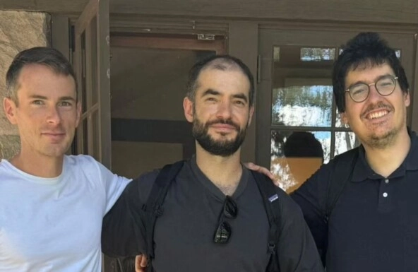 Роскомнадзор подумывает об открытом реестре с личными данными блогеров, а Дуров пообещал образцовую модерацию Telegram Роскомнадзор подумывает об открытом реестре с личными данными блогеров, а Дуров пообещал образцовую модерацию Telegram