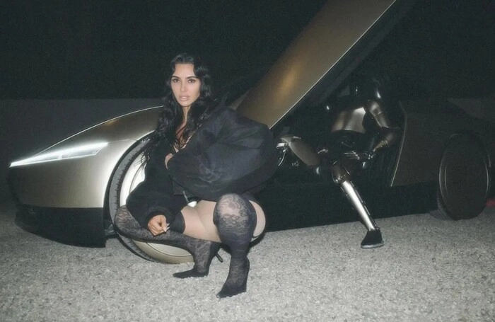 Криптобезумие биткоинохайпием за $100к снова с нами, а также скандальная Tesla-фотосессия Кардашьян