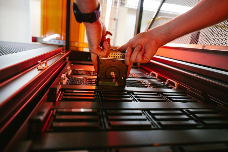 Экскурсия в Selectel: «железная» база для новых технологий