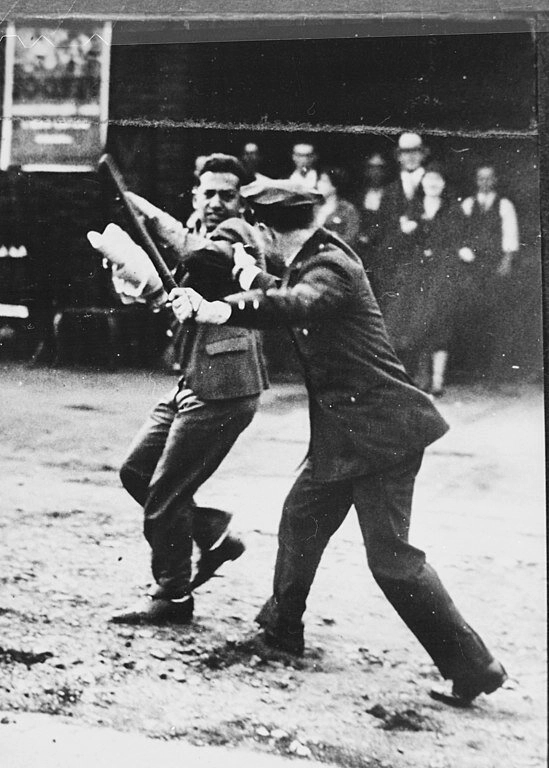 Конфликт полицейского и бастующего (Сан-Франциско, 1934)
