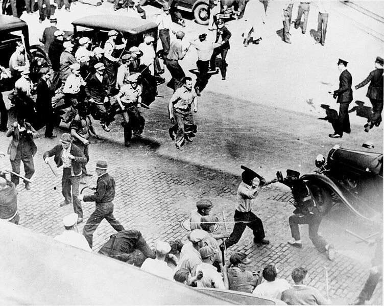 Противостояние бастующих и полицейских (Миннеаполис, июнь 1934)