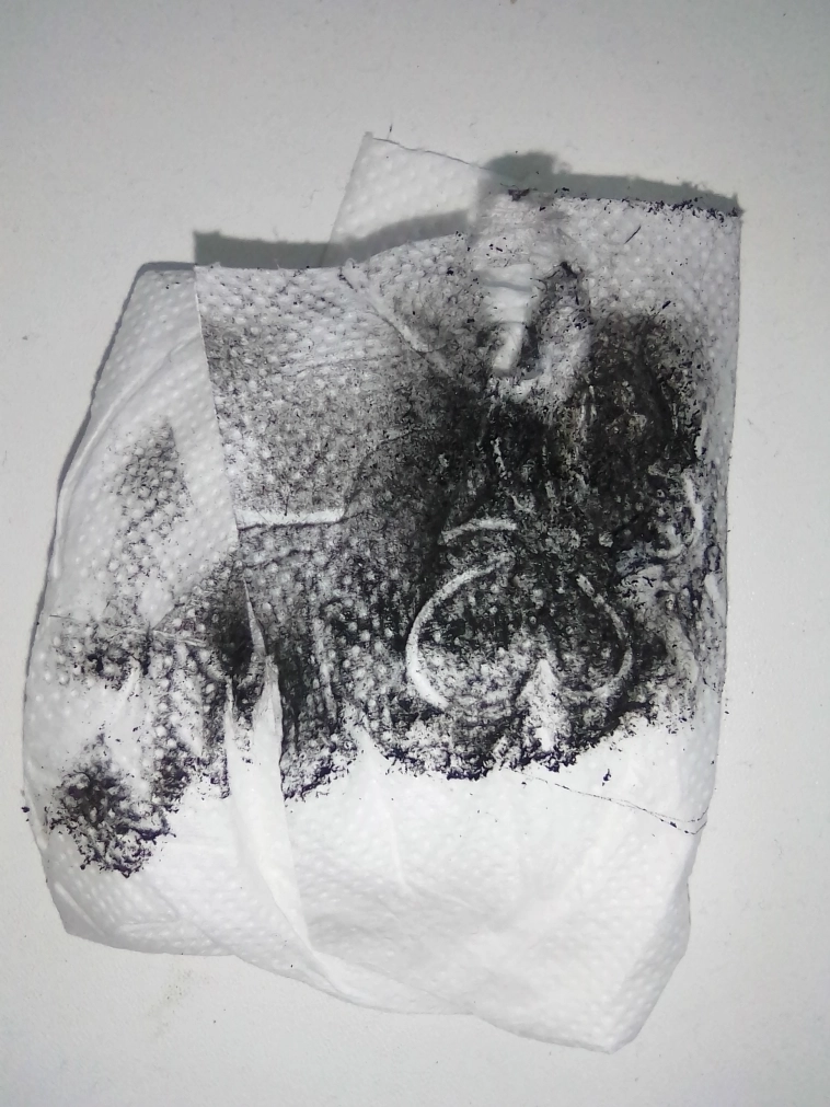 Сегодня у соседа телефон загорелся. Сегодня у соседа телефон загорелся.