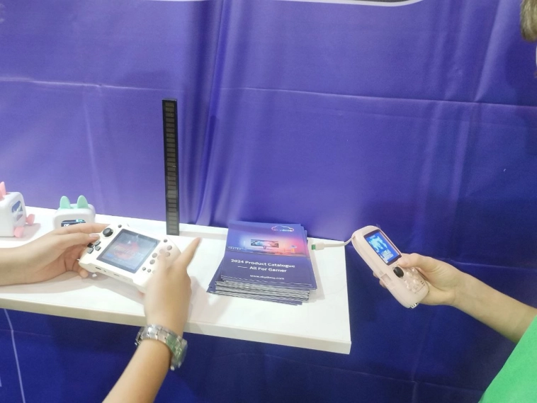 Главные фишки современной электроники: тройники, магниты и фоторамки