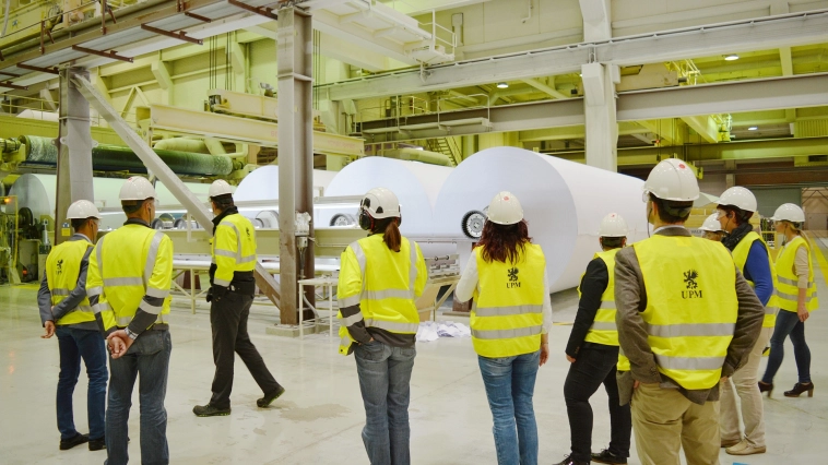 Бумага не всё стерпит: как остановка поставок бумаги в Россию уничтожает промышленность Финляндии и Германии?