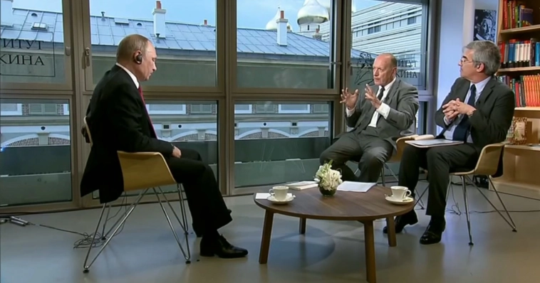 Кто в США толкает мир к ядерной войне, как выходить из конфликта с Россией и какова роль Индии в грядущем замесе? Подробности со сцены All-In Summit 2024