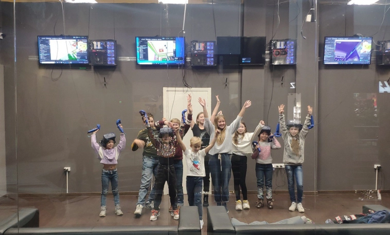 Я не контролирую разработчиков, а они приносят мне миллион в месяц