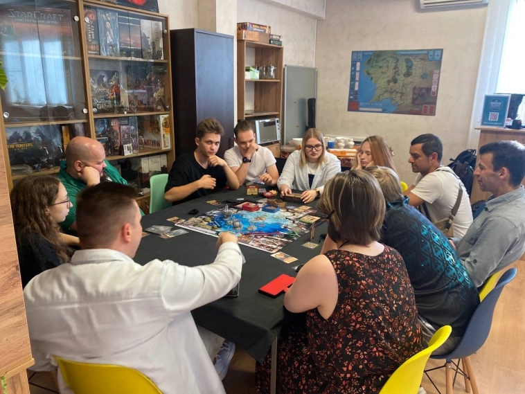 Расскажу, что настолки это не только Лото и шашки, а гораздо больше! Расскажу, что настолки это не только Лото и шашки, а гораздо больше!