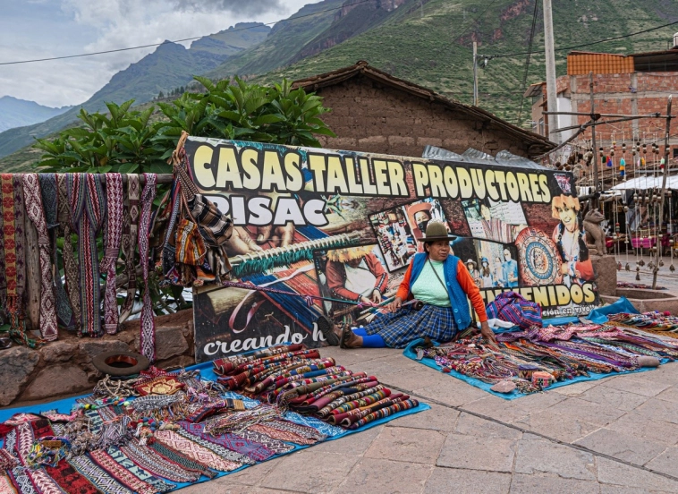 Древние руины инков и базарный день в перуанской глубинке